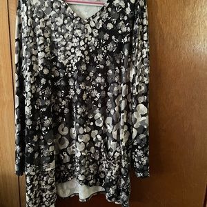 LOGO by Lori Goldstein Rayon 230 Mixed Print Top sz XL w/ matching Tank sz 1X.